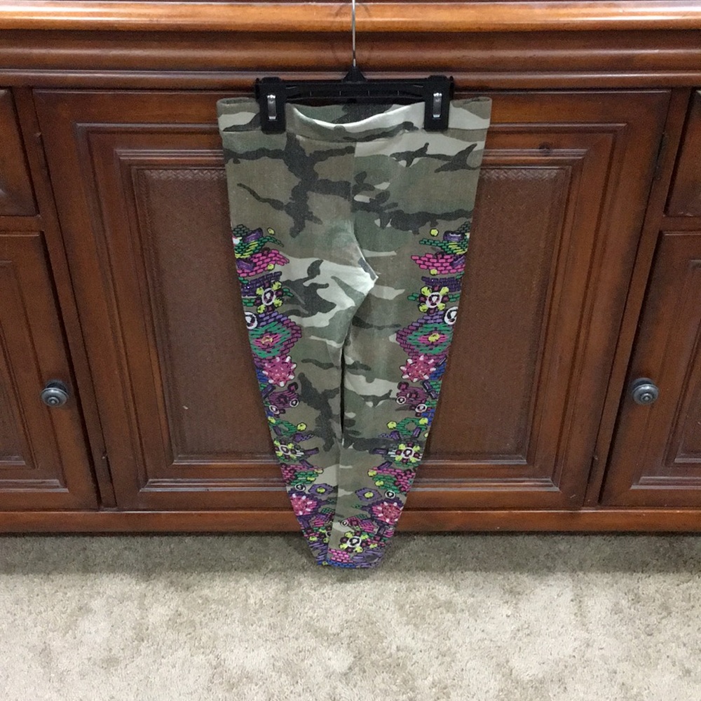 💗 D-SIGNED 💗 STUNNING STYLISH KIDS LEGGINGS .